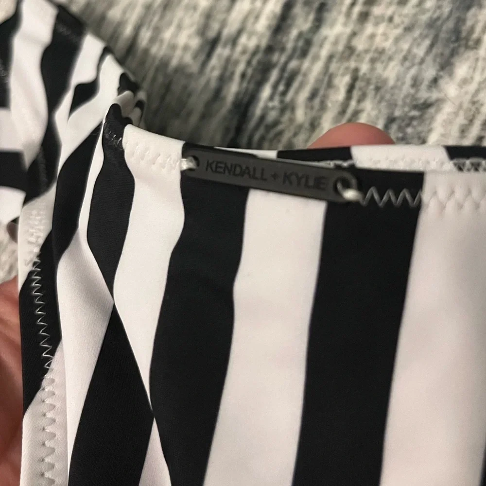 Kendall & Kylie Striped Referee Bikini - Picture 11 of 12